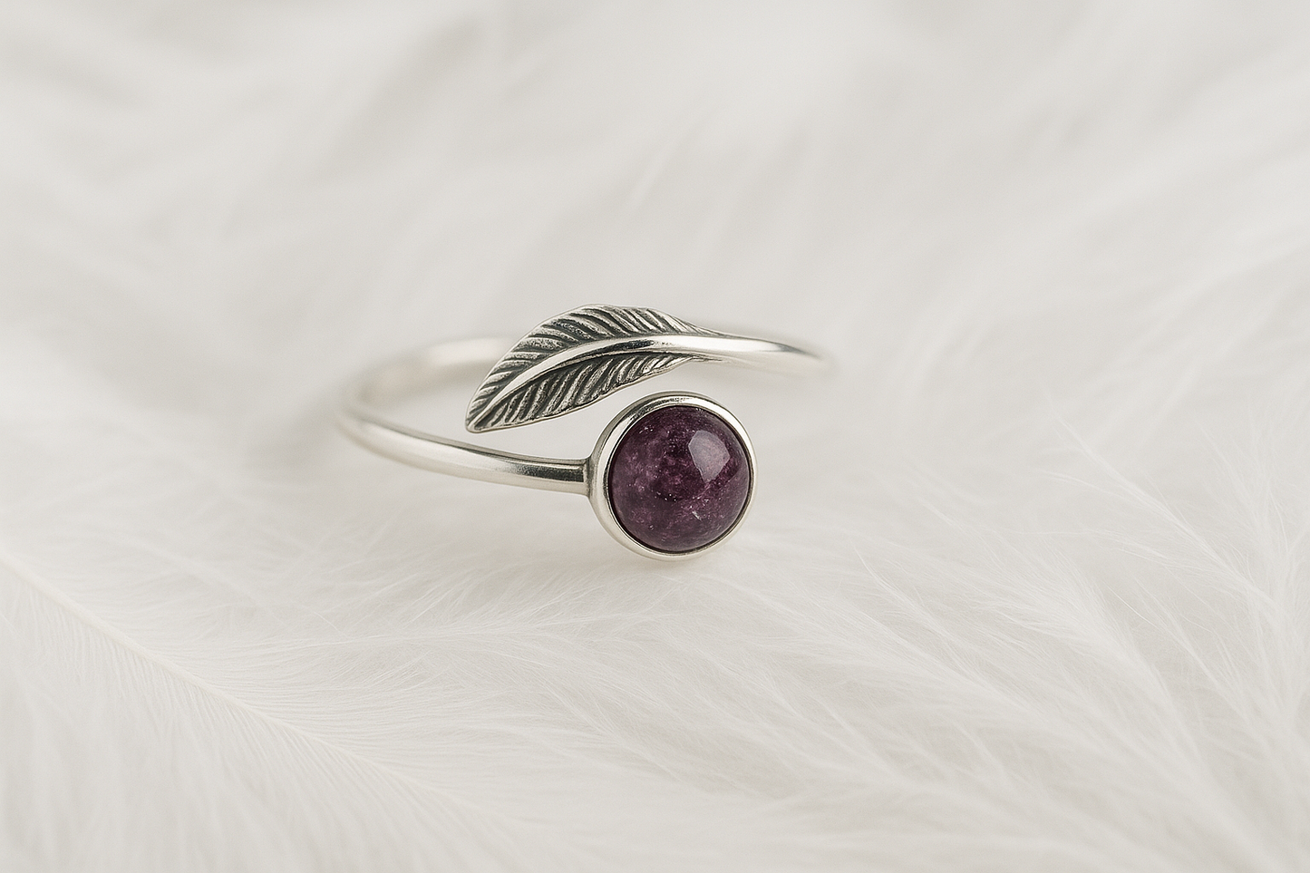 MEMORIAL ADJUSTABLE FEATHER RING