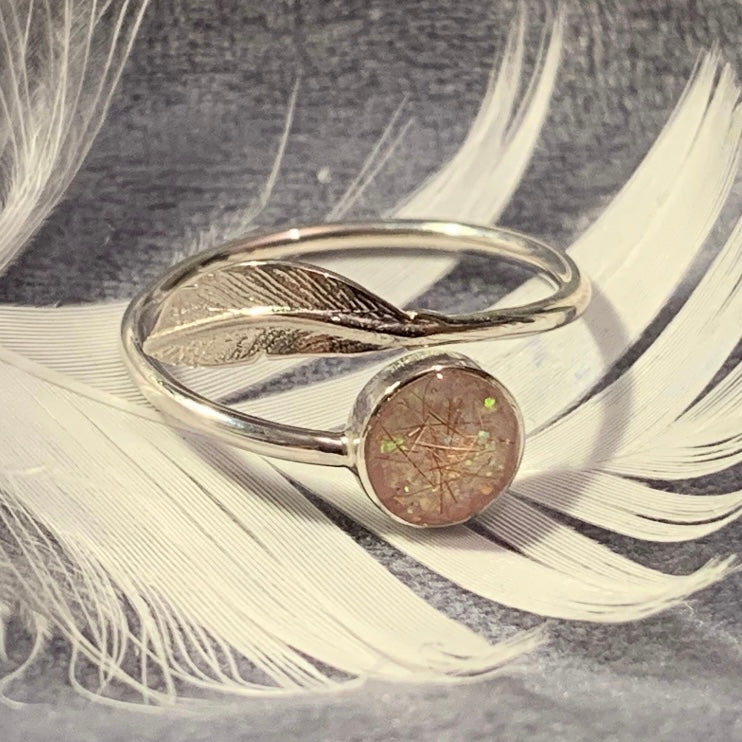 MEMORIAL ADJUSTABLE FEATHER RING