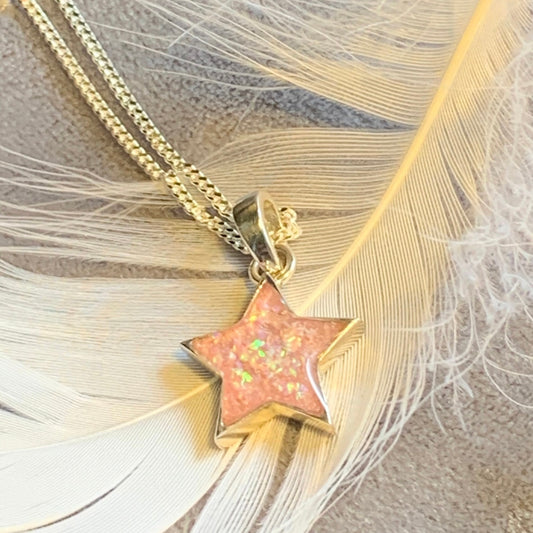 MEMORIAL STAR PENDANT NECKLACE