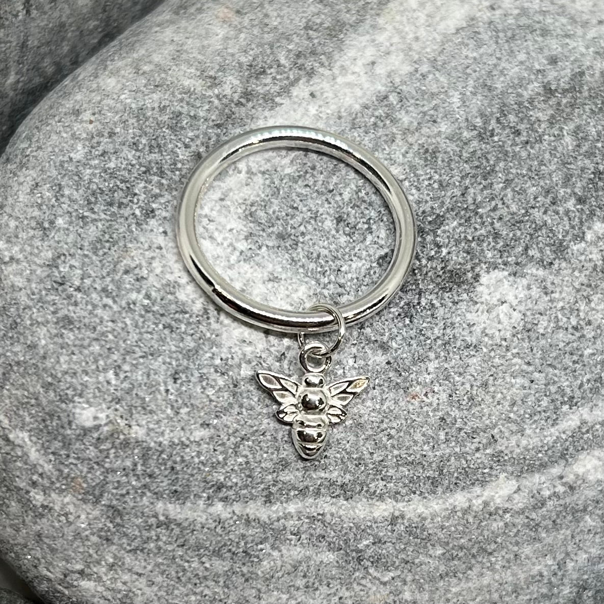 DAINTY DANGLE BEE RING