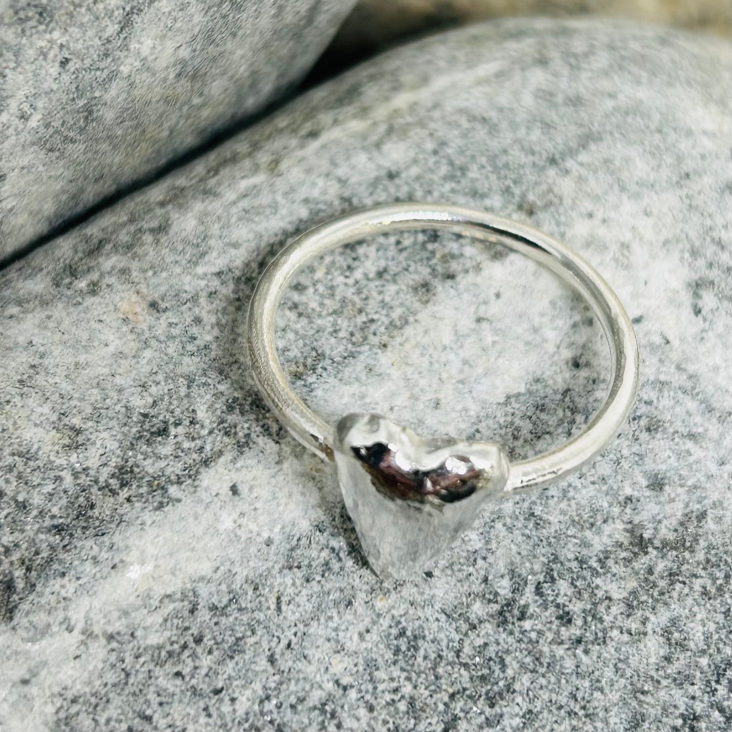 SIGNATURE CHUNKY HEART RING