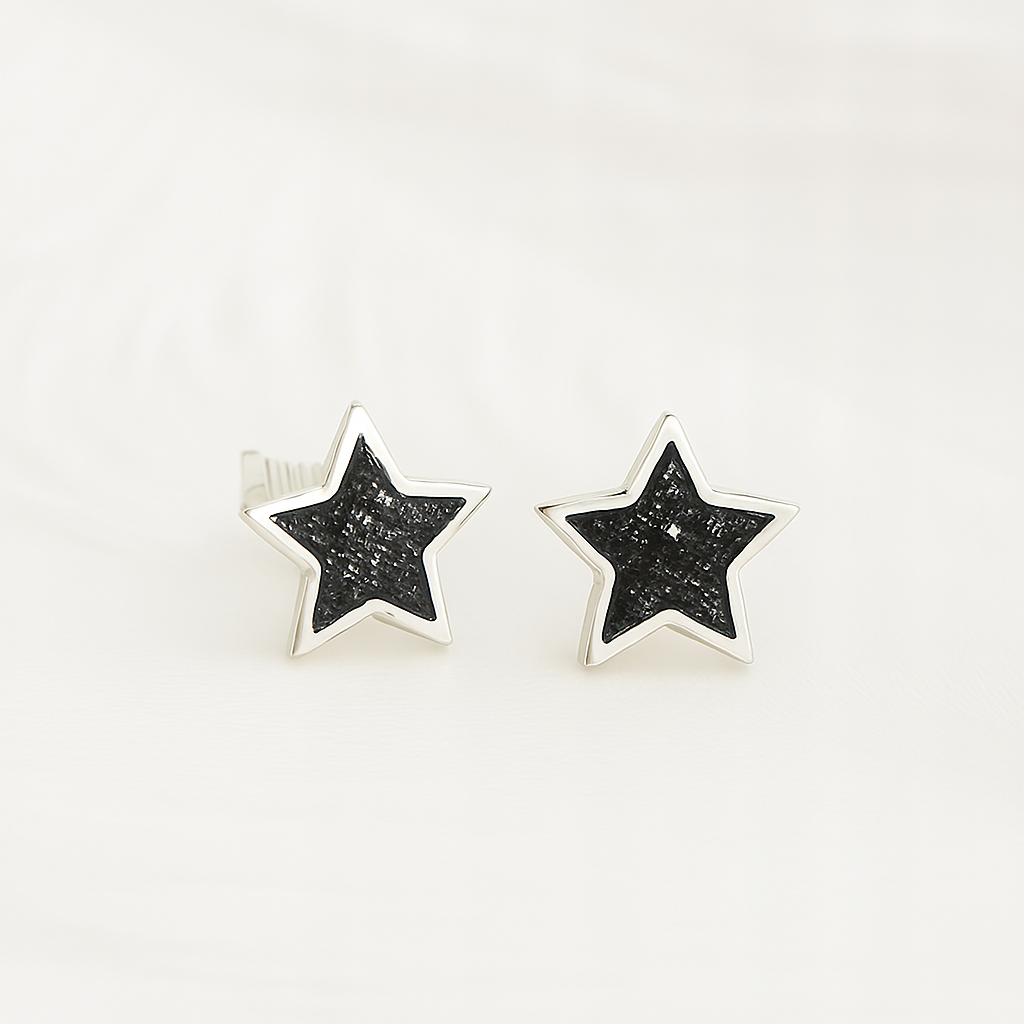 MEMORIAL SMALL STAR STUD EARRINGS